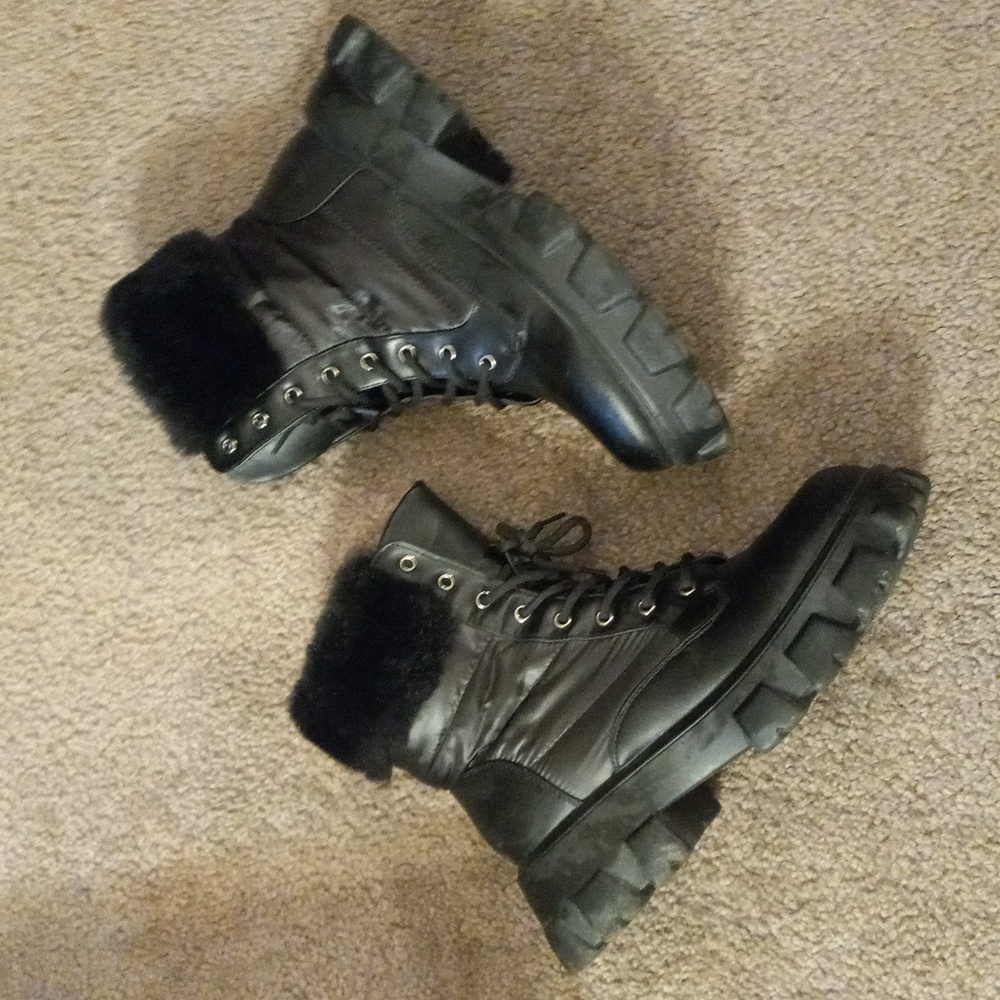Preloved bamboo black boots, dolls kill, size 10